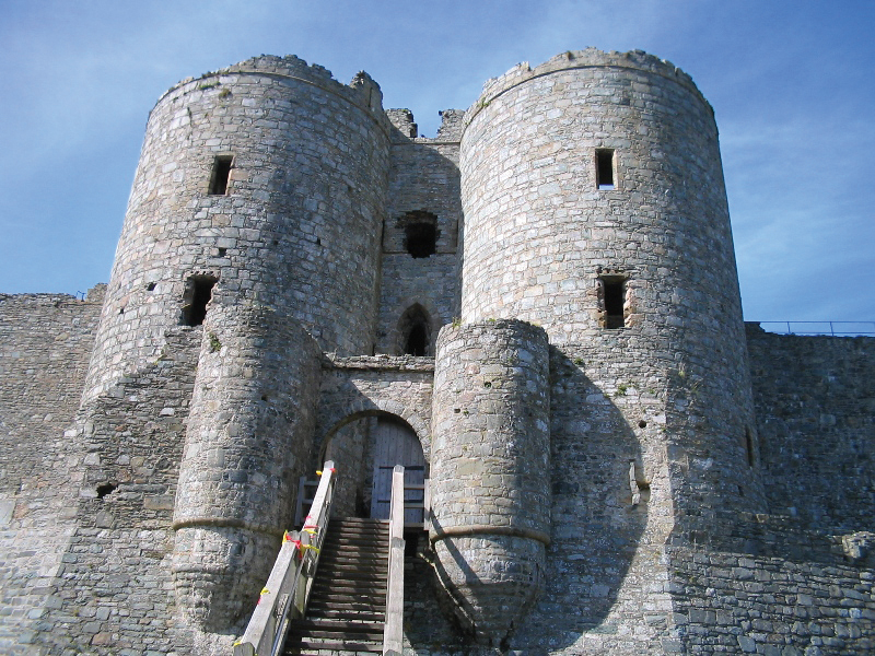 Башни замка Харлек. Великобритания